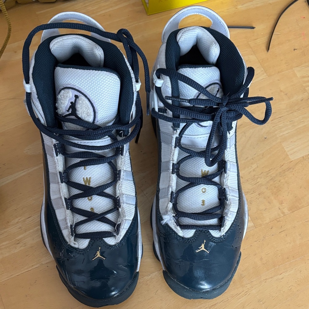 Jordan youth size 5.5